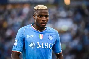 app下载-米体：奥斯梅恩转会遇阻，那不勒斯要求银行担保但加拉塔萨雷拒绝