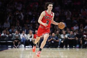 网页版登录入口-战旧主难救主！基迪15中6得15分8板11助1断准三双