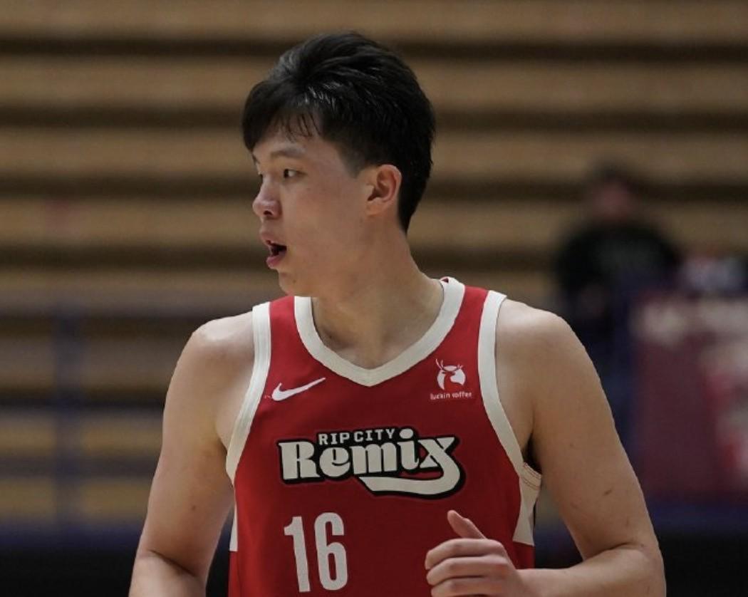 kaiyun 官网-正负值全场最低，杨瀚森13中4得13分7篮板&amp;amp;出现5失误5犯规