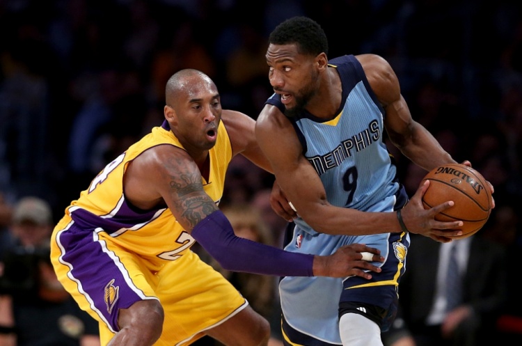 网页版登录入口-肯扬·马丁谈历史前5防守者：手套、科比、阿伦、自己、魔兽